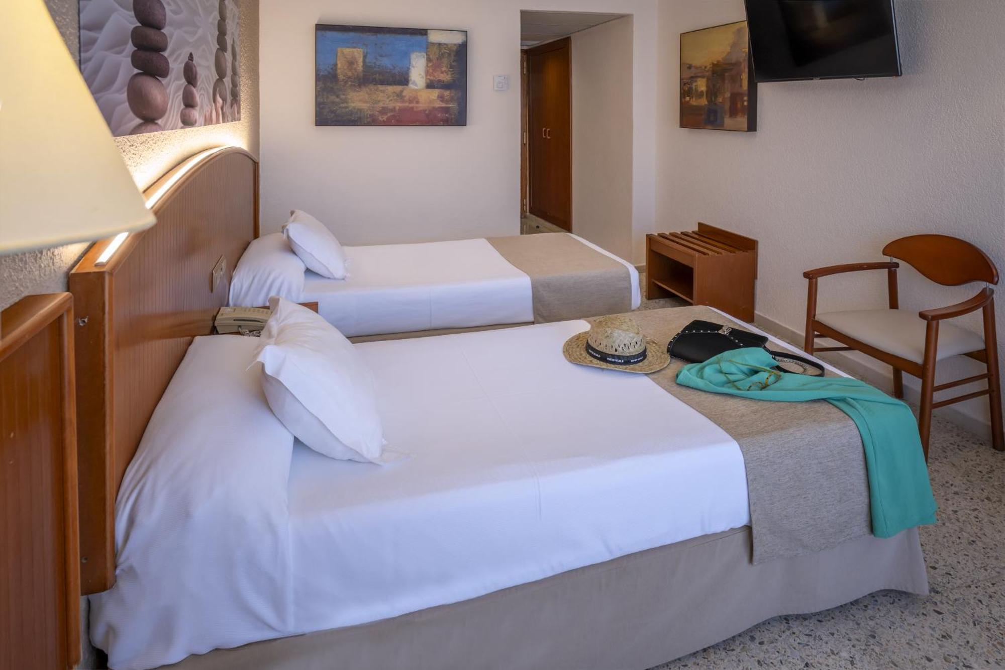 Ght Oasis Park & Spa Λορέτ Ντε Μαρ Εξωτερικό φωτογραφία